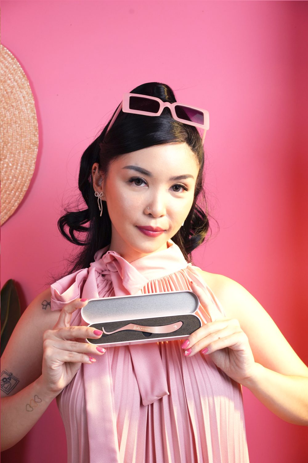 Barbie x ROONA - Lash Assistant. Tweezer Aplikator Eyelash Extension | Pinset Penjepit/Alat Pasang Bulu Mata Palsu - Image 4